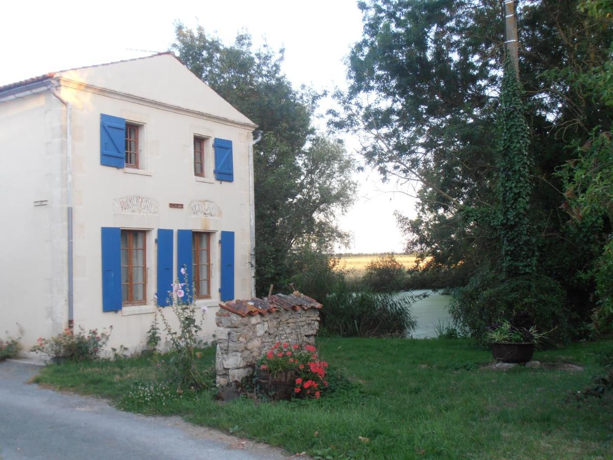 Bed and Breakfast la Platière à Yves Extérieur photo